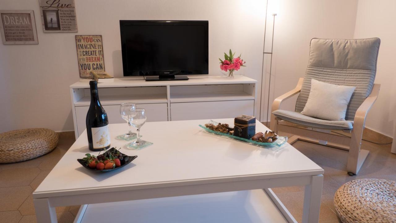 Cozy Family Friendly Apartment With Large Garden Close To Beaches - Dirella Kynopiastai Экстерьер фото