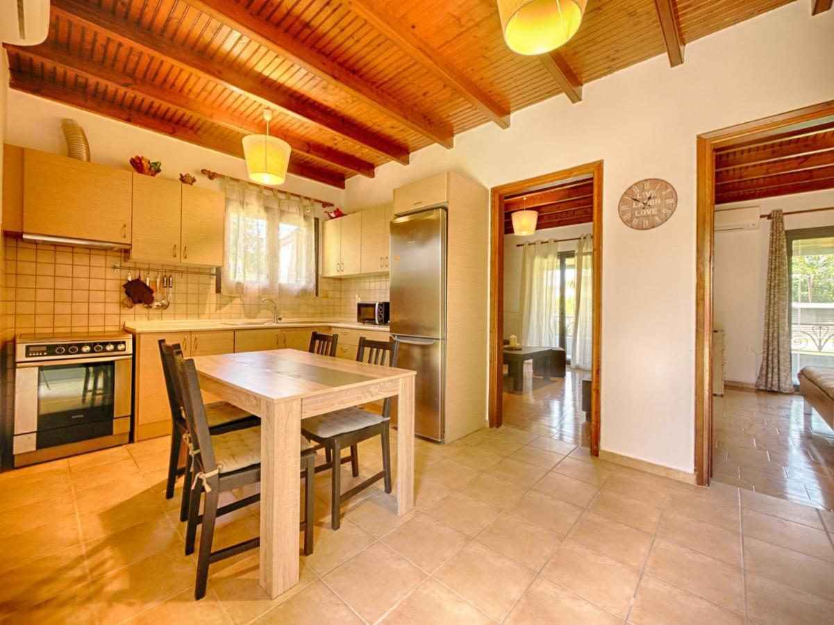 Cozy Family Friendly Apartment With Large Garden Close To Beaches - Dirella Kynopiastai Экстерьер фото