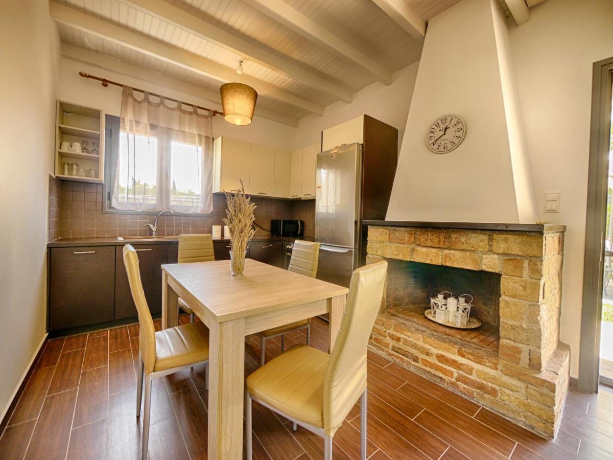 Cozy Family Friendly Apartment With Large Garden Close To Beaches - Dirella Kynopiastai Экстерьер фото