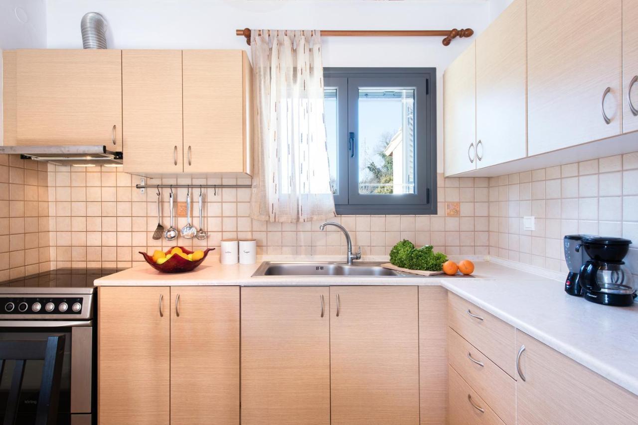 Cozy Family Friendly Apartment With Large Garden Close To Beaches - Dirella Kynopiastai Экстерьер фото
